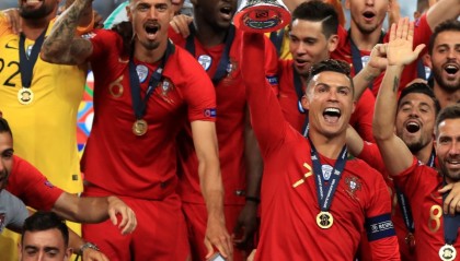 开云体育官网-智利翻盘克罗地亚，C罗带队取胜