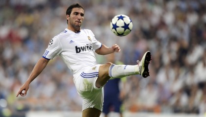 开云官网-东决关键战焦点战，76人强势晋级老鹰，费城之魂在废墟中重生