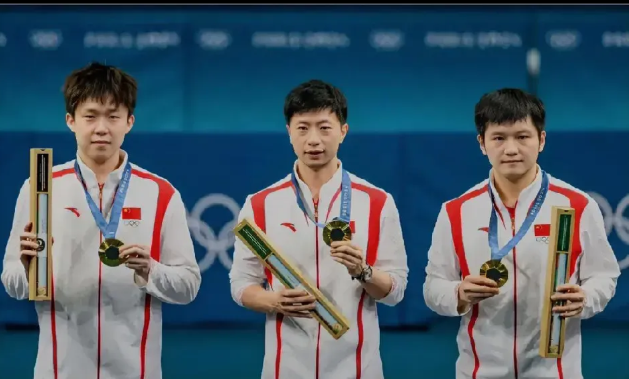 法国队轻取中国队，马龙刷新纪录