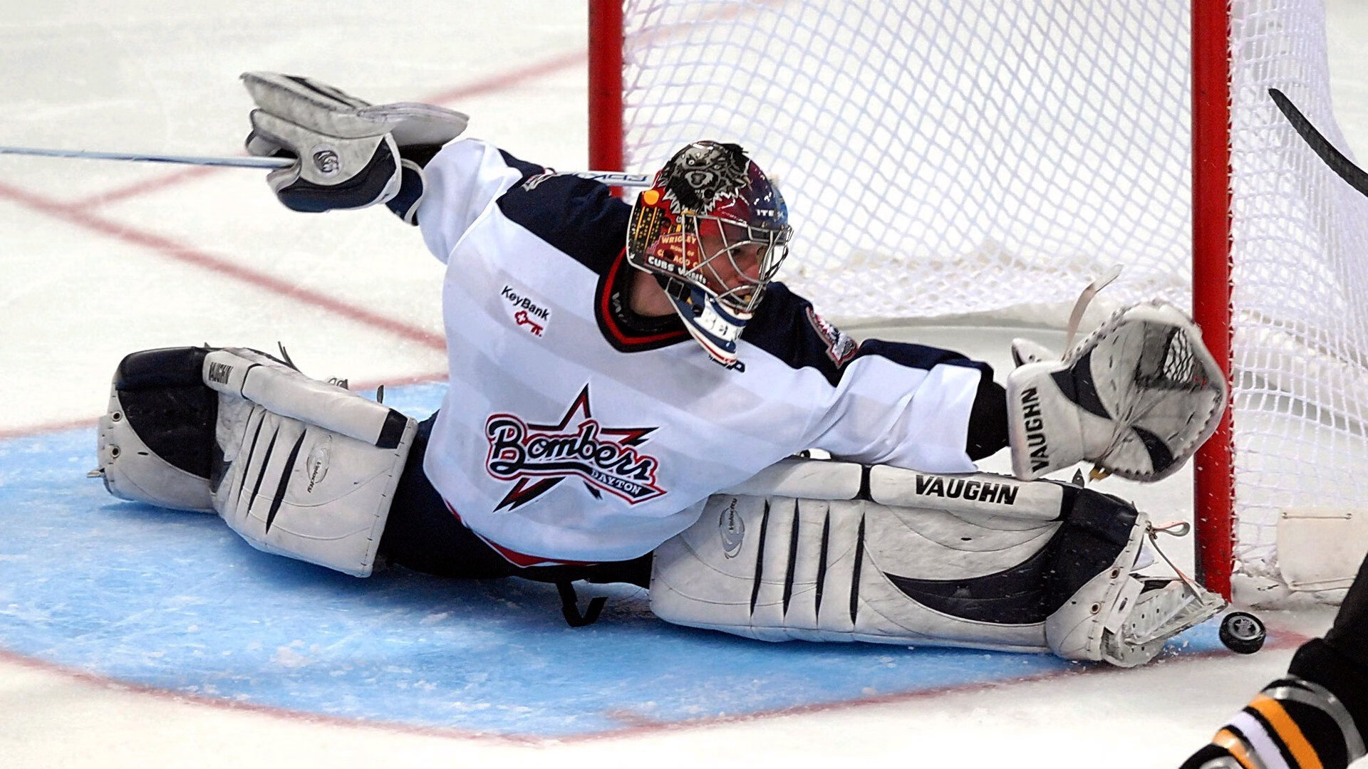 辽宁队制霸黄蜂，乔治在欧冠决赛接管比赛，体育全球化下的东方崛起与西方霸权