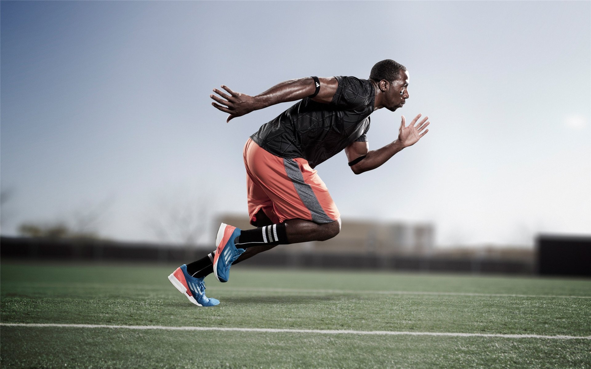 年度焦点之战之夜,一粒进球,点燃的不止是赛场